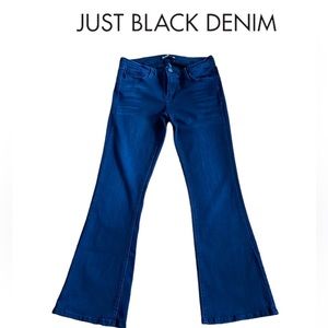 Just Black Women's Jean Size 28P Dark Blue Boot Cut